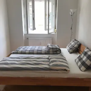 Apartment Lilians Modern In Historical Citycenter, Graz