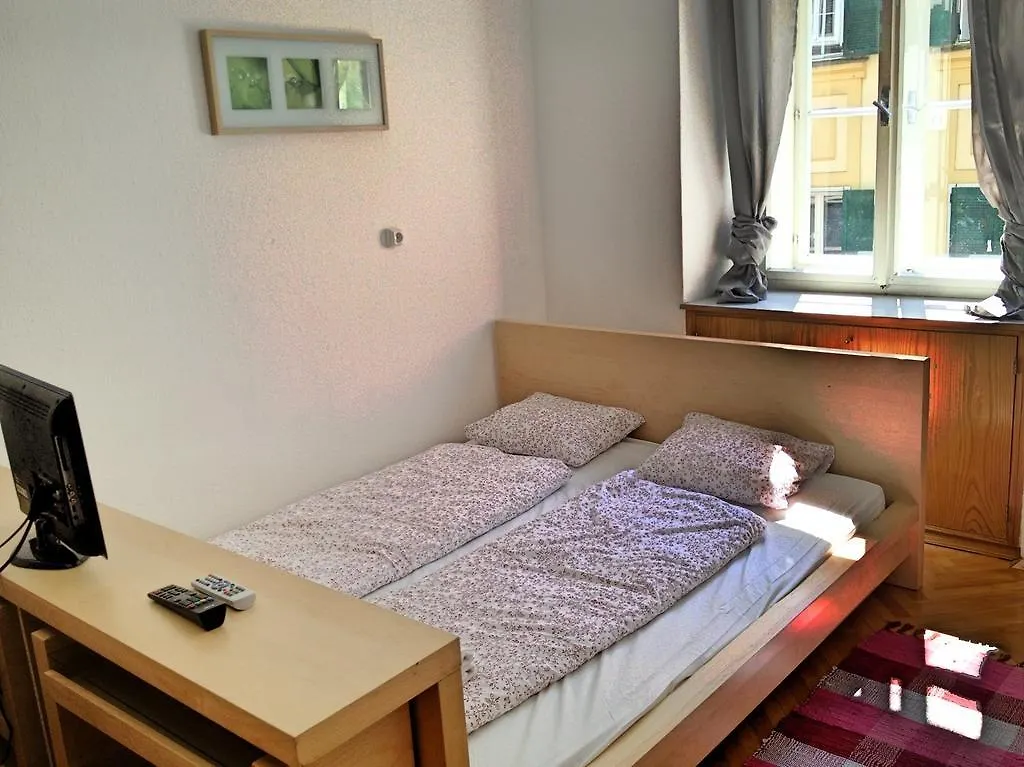 Apartment Jakominiplatz Graz Österreich